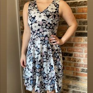 Ann Taylor Floral Midi Dress - Size 6